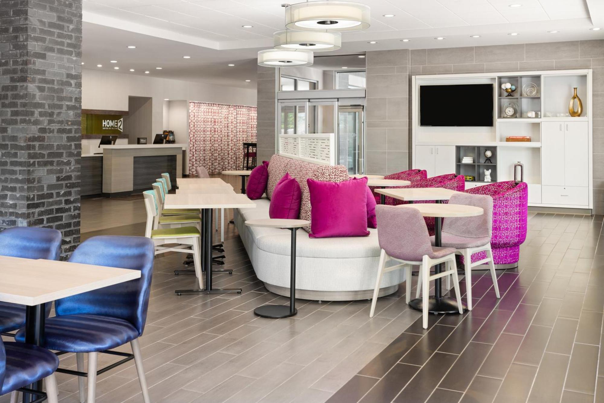 Home2 Suites By Hilton Greenville Downtown Екстериор снимка