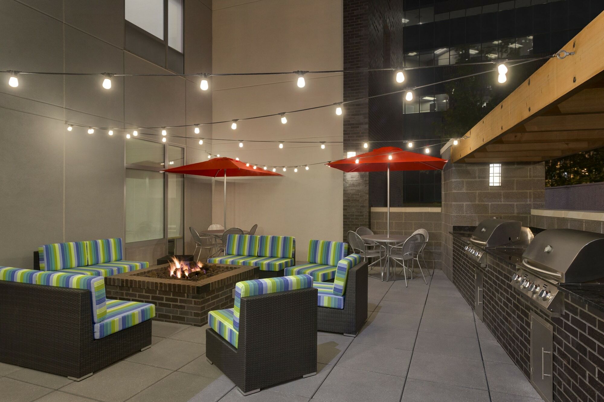 Home2 Suites By Hilton Greenville Downtown Екстериор снимка